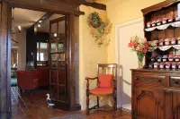 Colston Hall Farmhouse B&B Hotels in Badingham