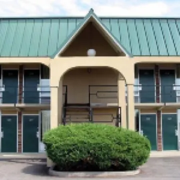 斯科茲堡瑪麗安旅遊旅館