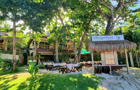 馬拉帕斯誇安吉麗娜海灘度假村及意大利餐廳