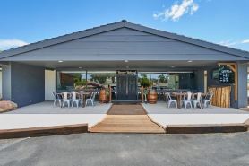 Australian Homestead Motor Lodge