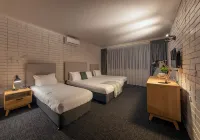 Palms Hotel Hotels in Greenacre