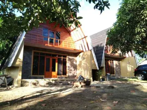 Sasaungan Bale Kambang Hotels in Ciemas