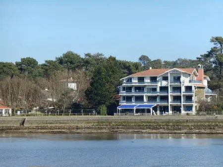 Hôtel & Spa Villa Seren Отели в г. Ангрс