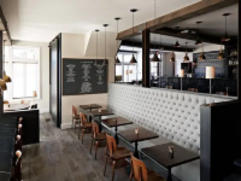 วีเอ็ม. ฟาร์เมอร์ & ซันส์ โรงแรมในฮัดสัน