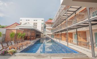 Thana Hotel & Guesthouse