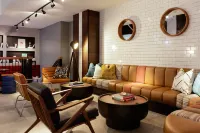 Moxy Richmond Downtown