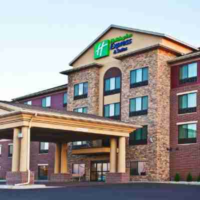 Holiday Inn Express & Suites Sioux Falls at Empire Mall Hotel Exterior