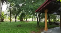 Palmy Lake Resort Hotels near Mullakkal Rajarajeswari Temple