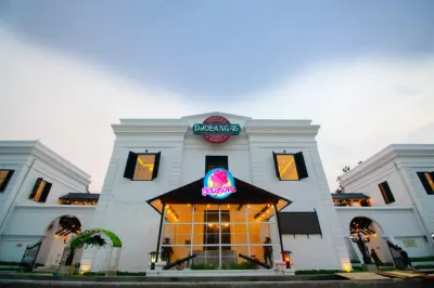 Petit Boutique Hotel Solo Hotel dekat Masjid Jami' PPMI Assalaam