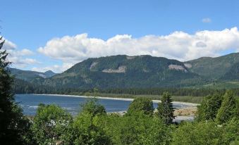 The Gallery House at Port Renfrew