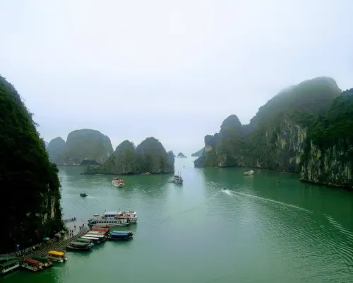 Khách sạn Alex Hạ Long Xung quanh Photos