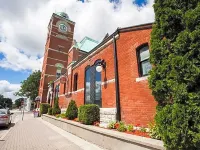 Clocktower Inn Hotels in Strathroy