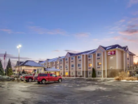 Best Western Plus Woodstock Inn  Suites Hotels in Oxford County