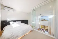 Pohang Ocean Navid Pool Villa (Dog Friendly, Less Than 10km, Dog Breed Inquiry) Hotels near Hwajin Beach