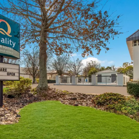 Quality Inn & Suites