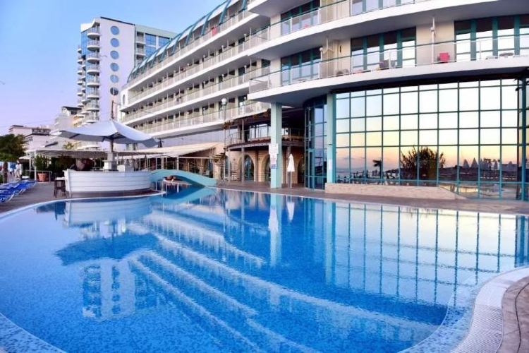 Berlin golden beach hotel outlet