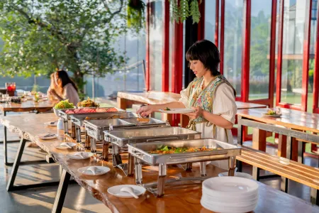 The River Life Resort Отели рядом с достопримечательностью «Rock Valley Hot Springs and Fish Spa»