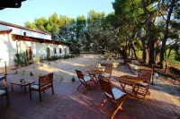 Agriturismo Essentia Dimora Rurale Hotels in Larino