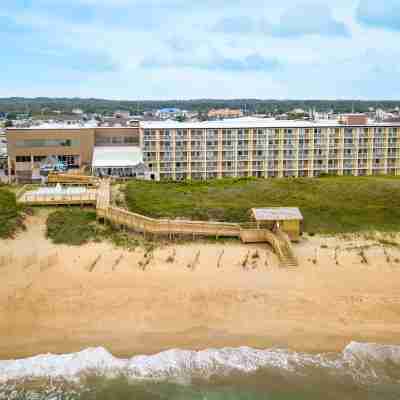 Ramada Plaza by Wyndham Nags Head Oceanfront Hotel Exterior