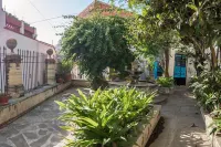 Casa Lupita Hostel Hotels near Basilica of Our Lady of Guanajuato