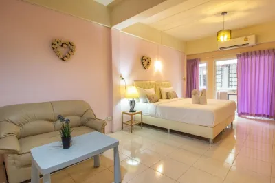 Vanilla River Hotels in Ratchaburi City Center