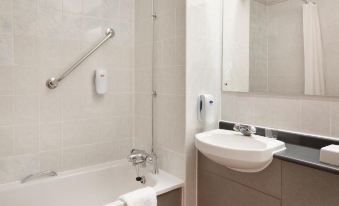 Days Inn by Wyndham Southampton Rownhams