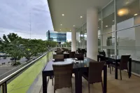 Whiz Prime Hotel Sudirman Pekanbaru - breakfast