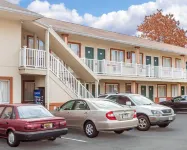 Economy Motel فنادق في Galloway