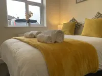 Gladstone Apartments by Bluebell Rooms Hotel dekat Shackleton Accommodation