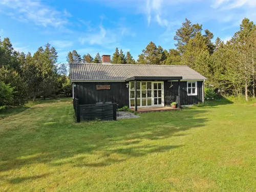 "Thekla" - 3km from the Sea