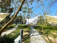 The Wild Khao Yai Hotels in der Nähe von Wat Hua Pang