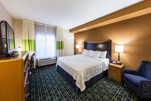 Fairfield Inn & Suites Harrisburg West Hotels in Fairview Township
