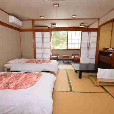 Sarugakyo Onsen Kurayashiki Nonohanabatake Rooms