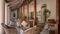 Wallawwa Hotels in Gampaha