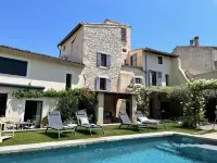 B&B Temps Suspendu Provence - Pools
