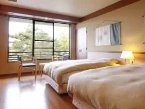 Sarusawaike Yoshidaya