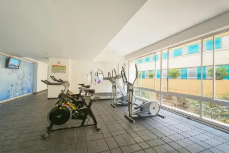 Aparta Suite Continental Bogotá Отели рядом с достопримечательностью «Iglesia de la Tercera Orden»