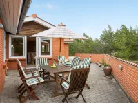 "Lisemarie" - 800m from the Sea