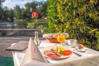 HP Park Plaza - Desayuno