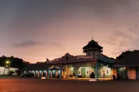 Hotel Neo Gading Solo Hotels in Pasar Kliwon