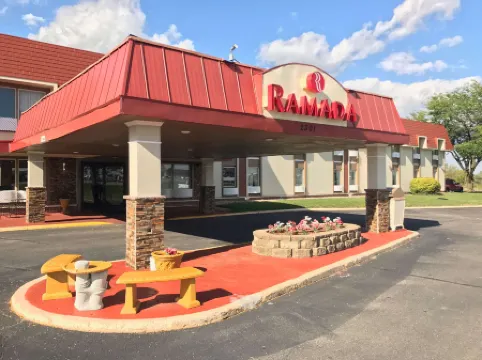 Ramada by Wyndham Albert Lea