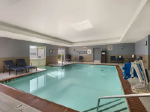 ベストウェスタン プラス ナッシュビル エアポート ホテル デイヴィッドソンのホテル