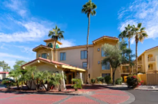 La Quinta Inn by Wyndham Phoenix Sky Harbor Airport