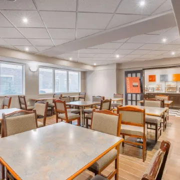 Comfort Inn & Suites University