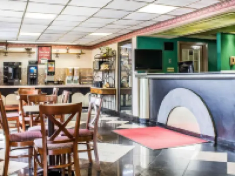 Econo Lodge Scranton Near Montage Mountain Hotels in Scranton