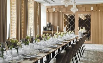Calvary Hotel & Restaurant Vilnius - Housity