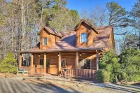 Bryson City Cabin w/ Private Hot Tub & Game Room - Kæledyr tilladt