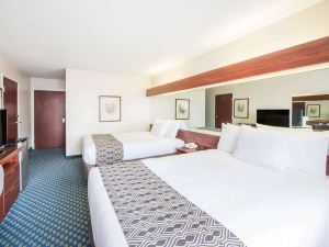 Microtel Inn & Suites by Wyndham Tulsa / Catoosa Route 66