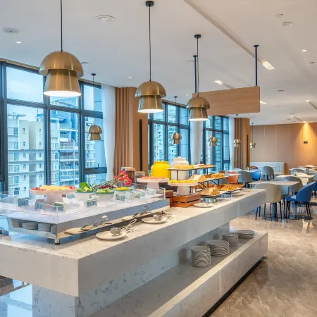 Holiday Inn Express NANNING CONVENTION&EXHIBITION by IHG（Langxi Metro Station） Отели рядом с достопримечательностью «Гора Цинсю»