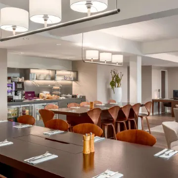 The Hague Marriott Hotel Отели рядом с достопримечательностью «Гаага»